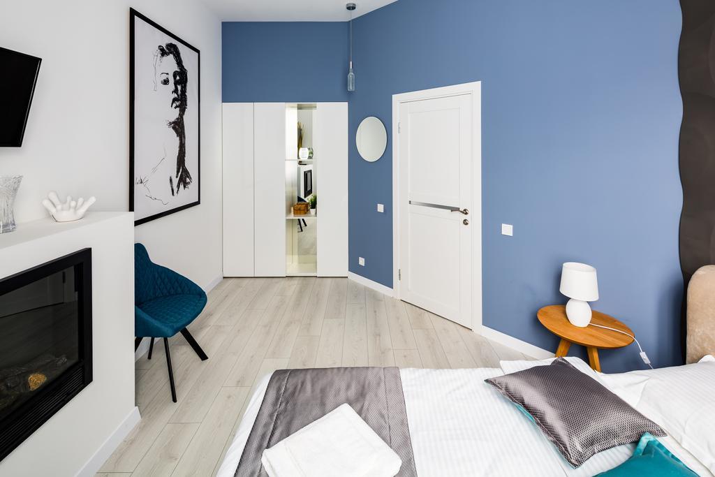Avangard Kulisha 15 Apart Lviv Exterior photo